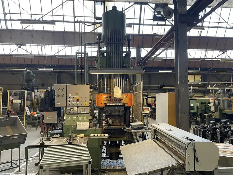 Used HL 200 TON 4 COLUMN PRESS Fluid Forming Presses BE | Apt International N.V #362358
