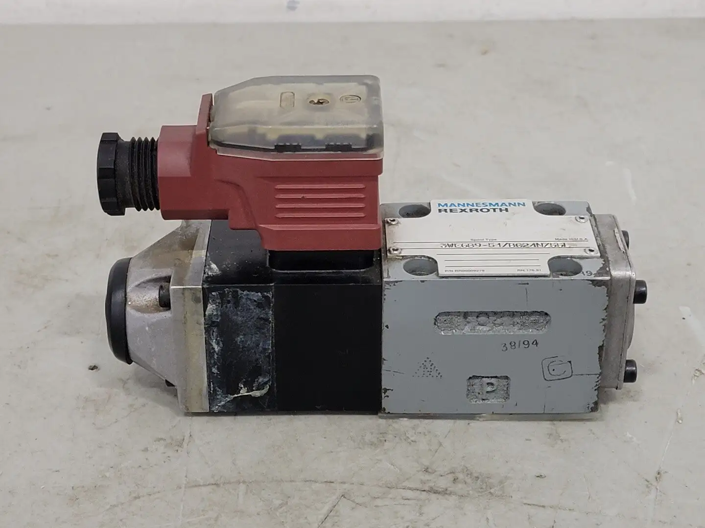 NEW MANNESMANN REXROTH 3WE6B9-51/BG24NZ55L