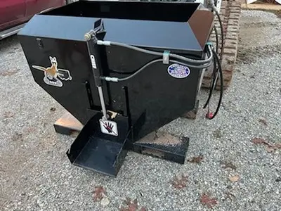 NEW 2023 LANE CB34