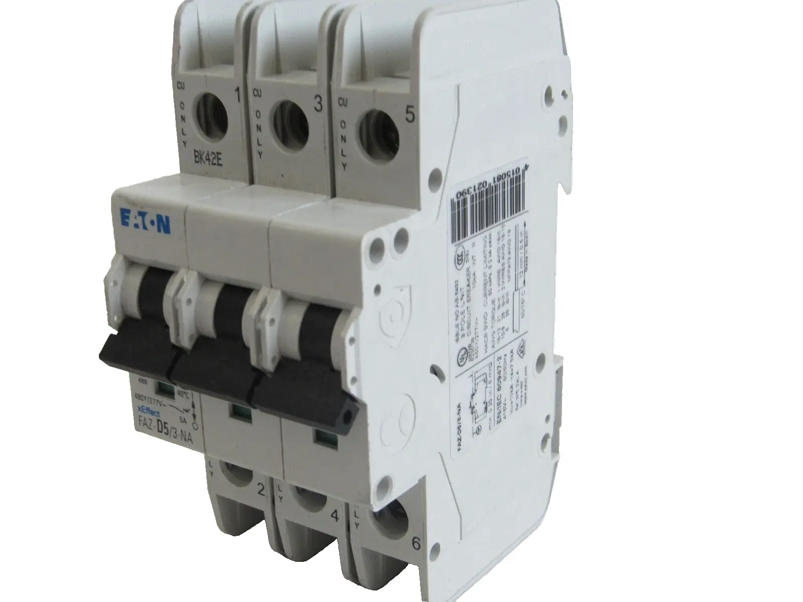 NEW EATON FAZ-D5/3-NA CIRCUIT BREAKER FAZD53NA