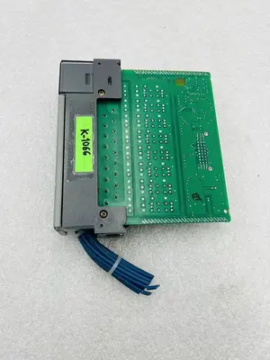 ALLEN BRADLEY 1746-OB16 SLC 500 OUTPUT MODULE SERIES D #K-1066