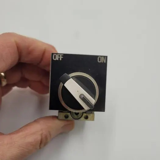 Used SIEMENS SIEMENS 3SU1401-1BG650-1AA0 ON / OFF SWITCH Switch Parts | ND Industrial Surplus #1221858