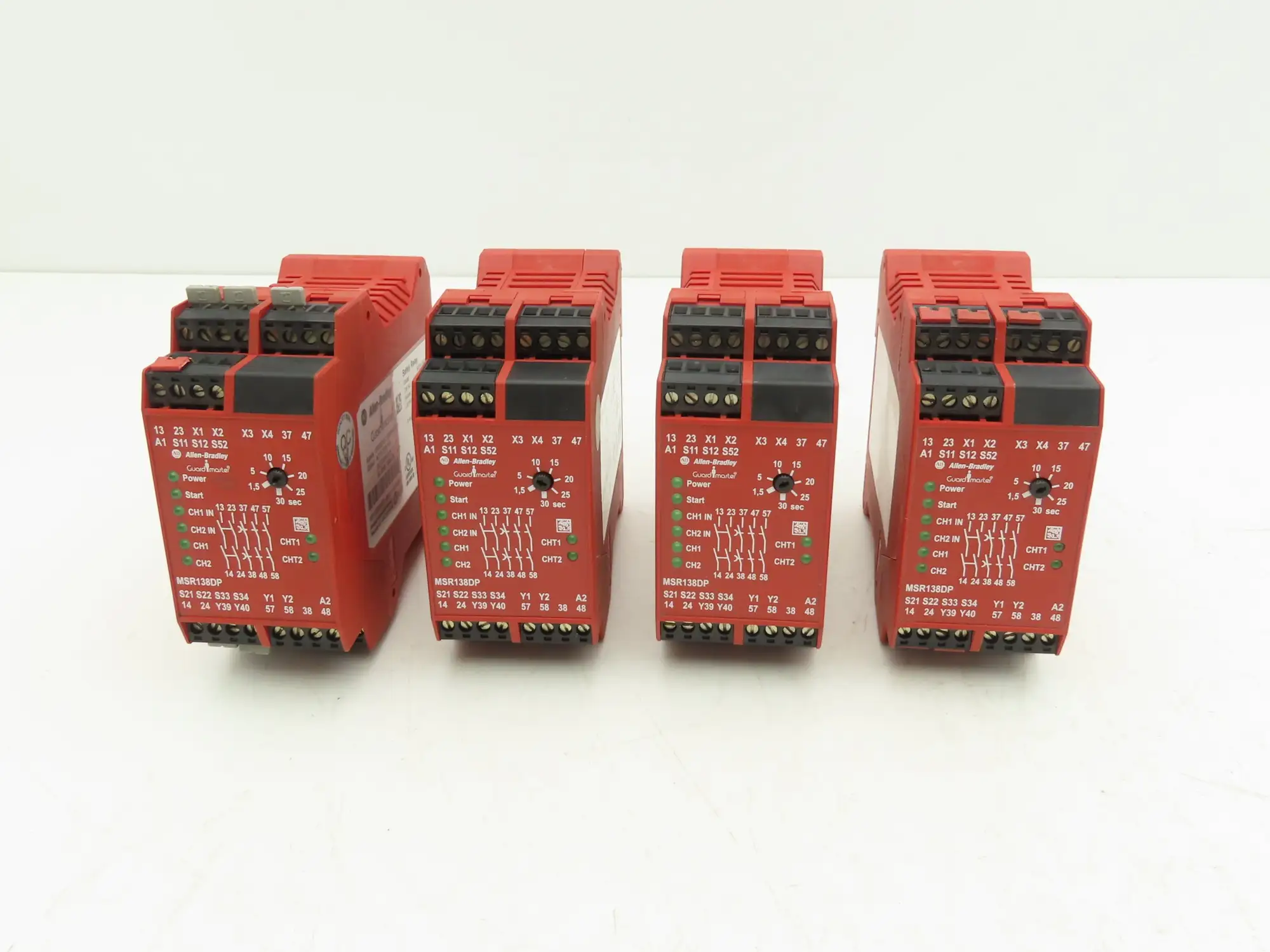Allen Bradley MSR138DP 440R-M23151 Safety Relay Guardmaster Lot of 4