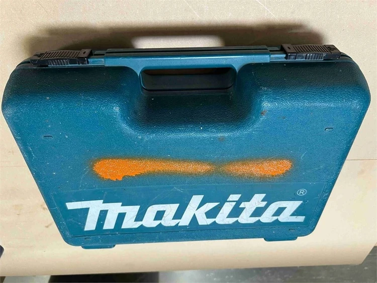 Used MAKITA 9553NB Power & Hand Tools (Misc) California US | MachineryMax #1762924