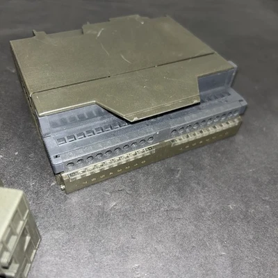 USED SIEMENS 6ES7 321-1BH50-0AA0