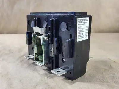 NEW CUTLER-HAMMER KT3300T