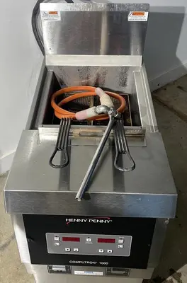 USED HENNY PENNY OFE321 F