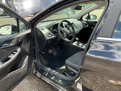 USED 2017 CHEVROLET CRUZE