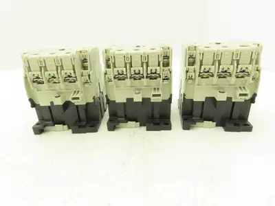 Mitsubishi S-T35 Motor Starter Contactor 20Hp 40A 600VAC 4NO 4NC Lot of 3