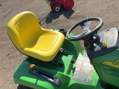 Used JOHN DEERE GT235 Mowers Michigan US | Miedema Asset Management Group #1580232