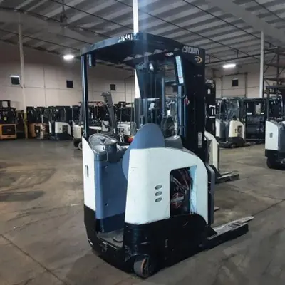 USED 2016 CROWN RR5725-45