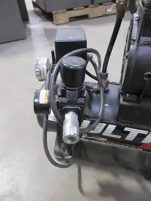 THOMAS ULTRA AIR PAC- AIR COMPRESSOR