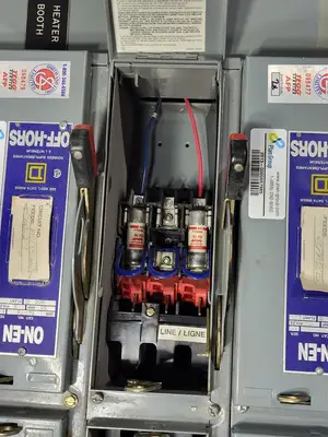 USED SQUARE D QMB-6081-2