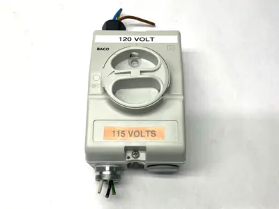 Used BACO Enclosed Disconnect Switch 3-Pole 32A Disconnects Michigan US | Maverick Industrial Sales #1391649