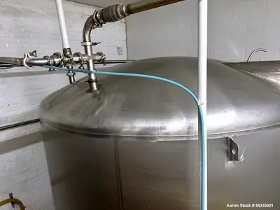 Used 3,500 Gallon Vertical Mixing Tank | 304 Stainless Steel Beverage-Grade Vessel