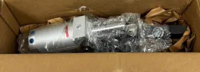 NEW DE-STA-CO 858 PNEUMATIC HOLD DOWN TOGGLE CLAMP 4000LBF