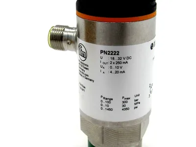 NEW EFECTOR PN-100-SBN14-MFRKG/US/V-PN2222 PRESSURE SENSOR PN2222