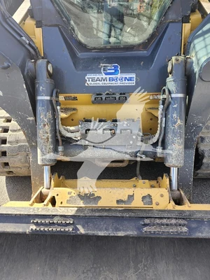 USED 2022 DEERE 331G