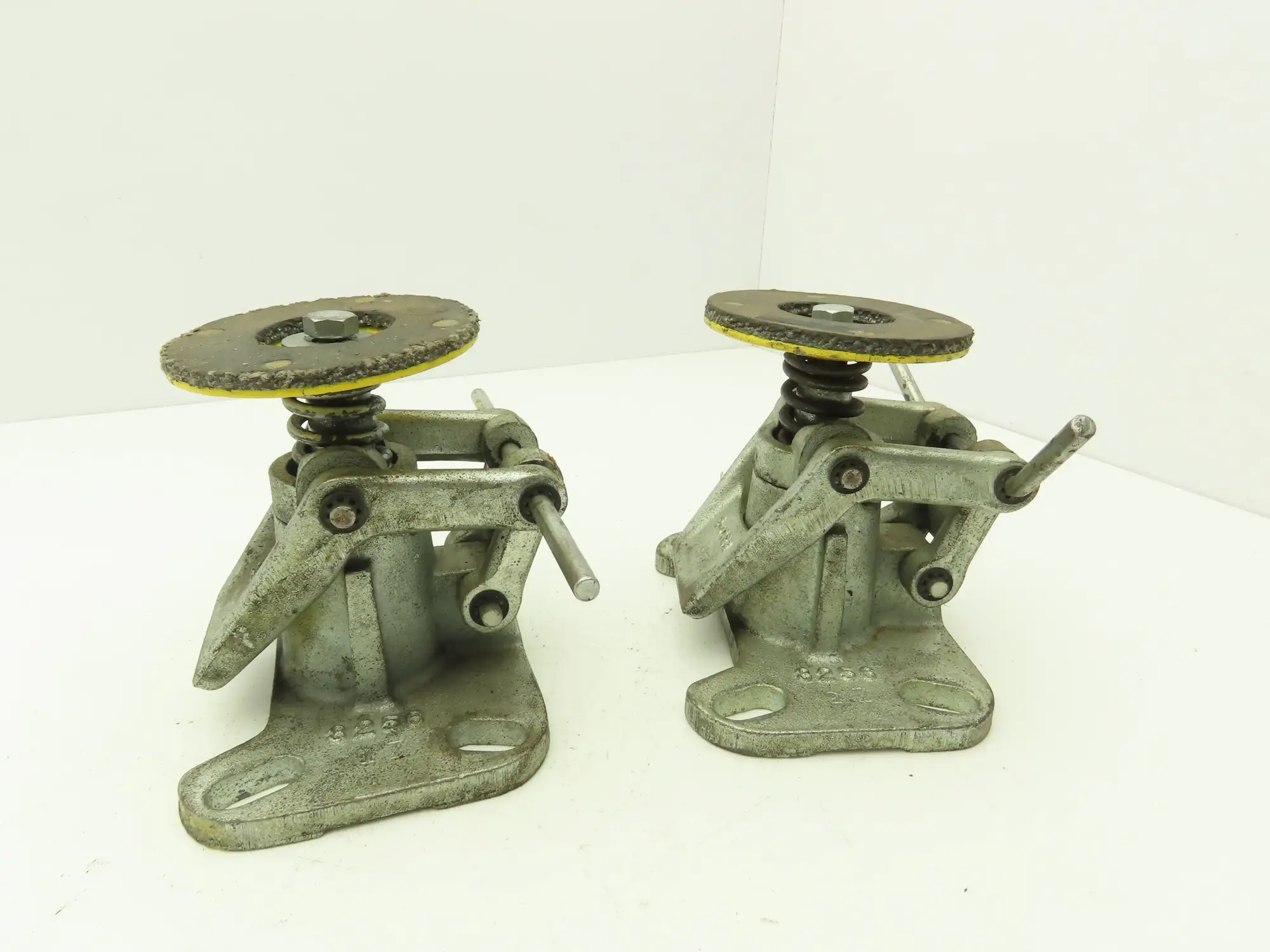 Bona 3256 Floor Lock Cast Iron 6" Relaxed 7-1/2" Extended/Locked Lot of 2