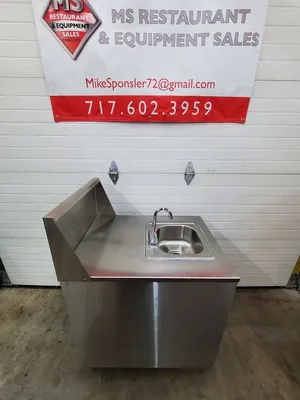 Used _UNKNOWN_ _UNKNOWN_ Hand Washing and Sanitizing Pennsylvania US | MS Restaurant and Equipment Sales #1061274