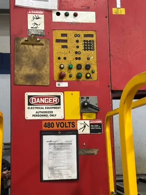 1990 AMADA VM-3800 Vertical Band Saws | Global Machine Brokers, LLC (3)