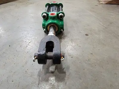 Used ROYAL ELECTRIC R2C2A1A1A1A Parts (Hydraulics and Pneumatics) British Columbia CA | Lenmark #267839