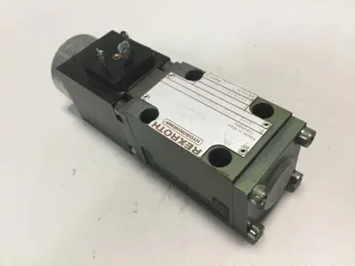 USED REXROTH 4WE6Y52CG24N9Z4SO582