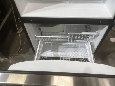 Used WHIRLPOOL GOLD FREEZER ON BOTTOM Refrigerators Michigan US | Miedema Asset Management Group #1425132