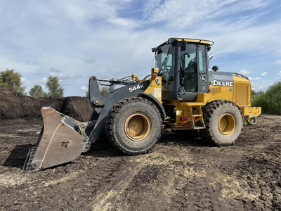 USED 2015 Deere 544K