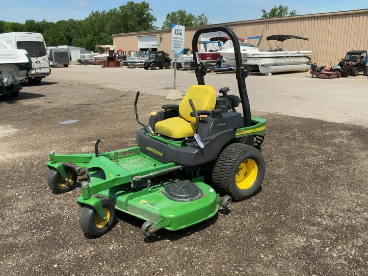 Used JOHN DEERE ZTRAK 777 Mowers Michigan US | Miedema Asset Management Group #1248859