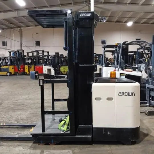 Used 2016 CROWN SP3510-30 Order Pickers | Russell Equipment #723914