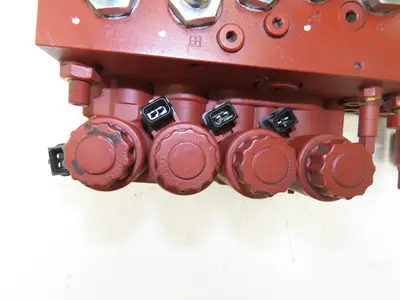 Linde 000143179518 Hydraulic 4-Lever Spool Valve Forklift Mast Control Off E20C
