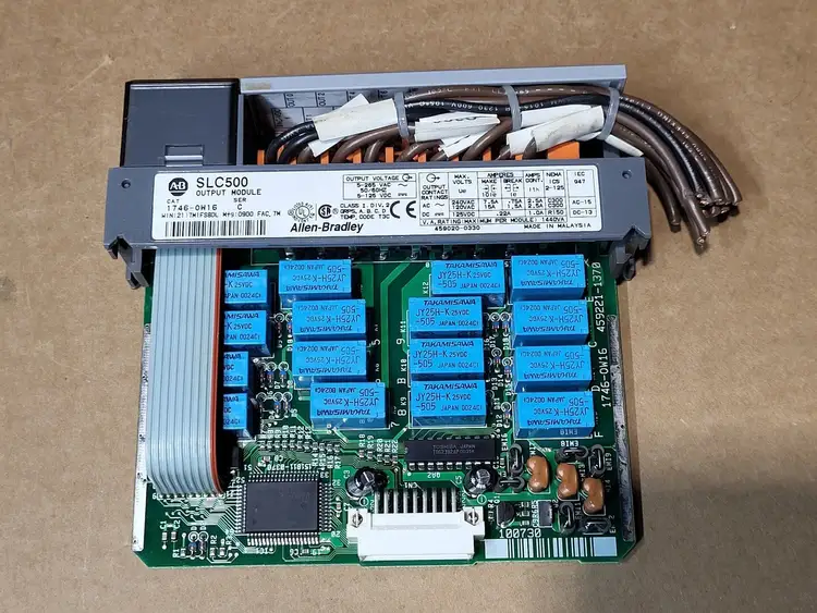 Used ALLEN BRADLEY 1746-OW16 Misc Electrical & Power Parts British Columbia CA | Lenmark #367393