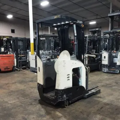 USED 2018 CROWN RR5725-45