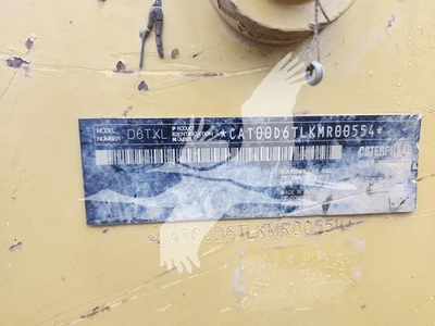 USED 2016 CATERPILLAR D6T XL