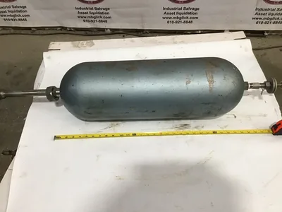 Liquidonics hydraulic accumulator 2000 Psi