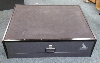 SUV Tuckerbox Locking Storage Box 44x36x12.5