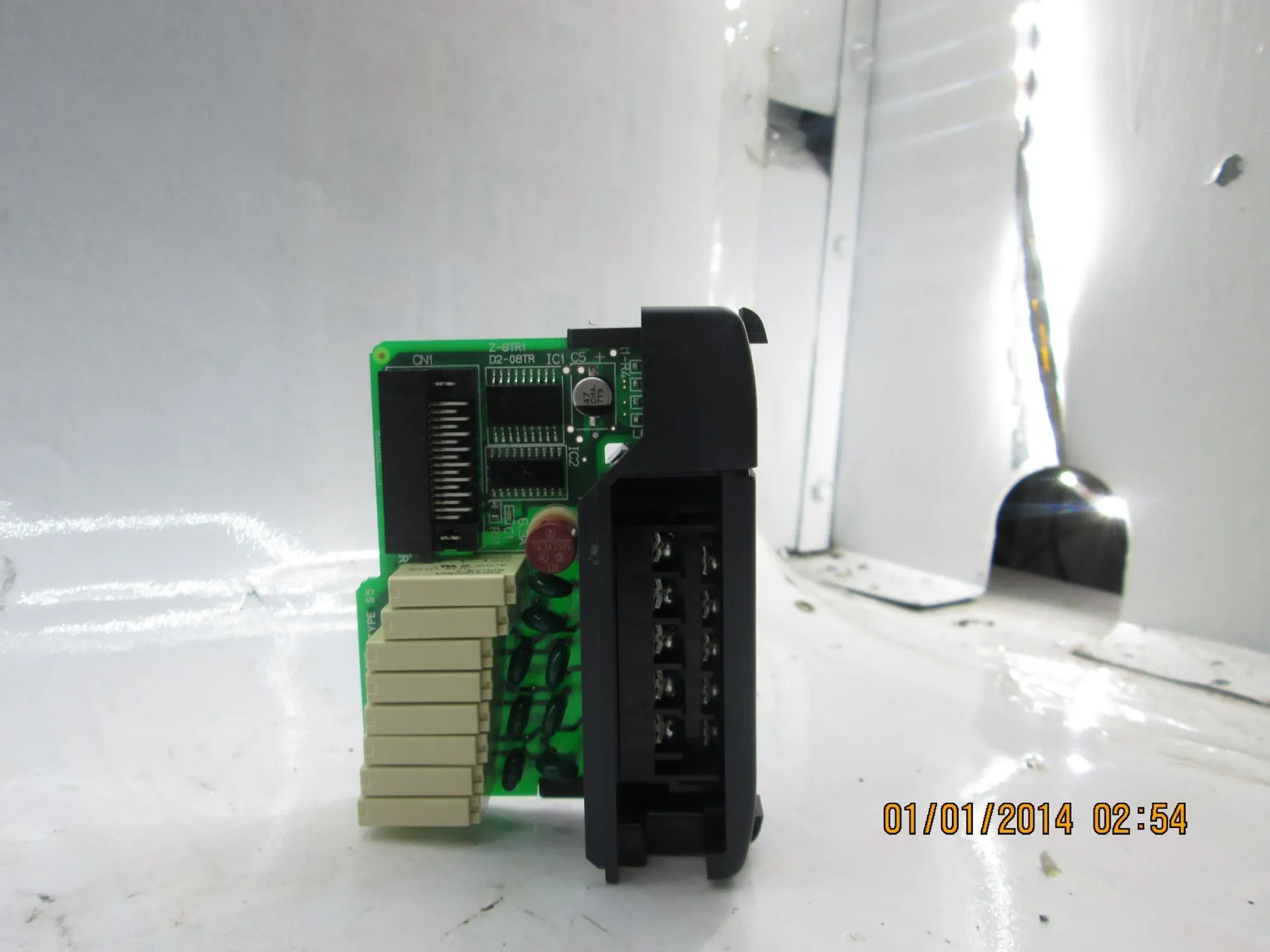 NEW AUTOMATION DIRECT D2-08TDR