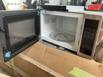Used MAGIC CHEF MCG99WARS Restaurant Small Appliances Michigan US | Miedema Asset Management Group #1419509