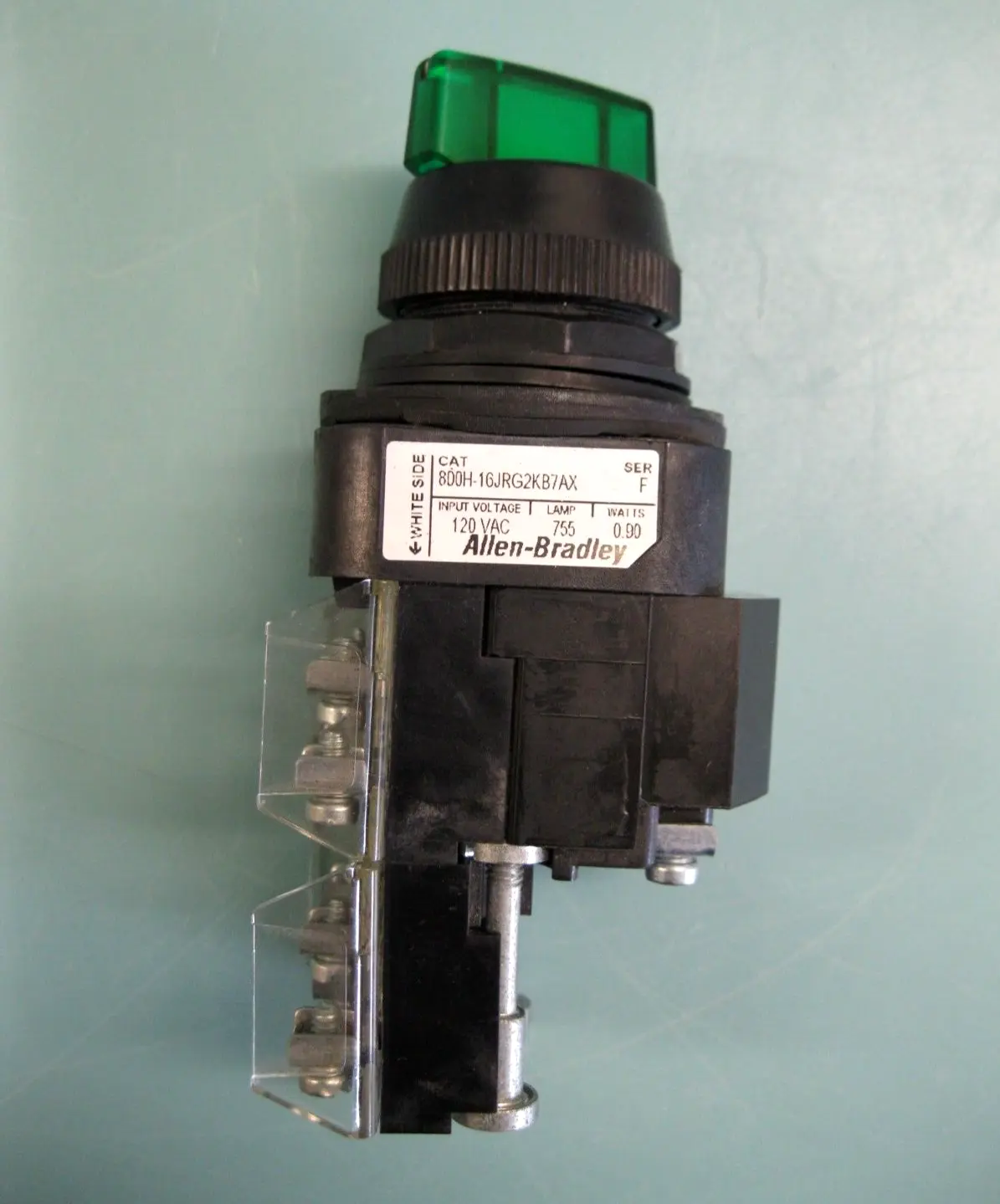 Allen-Bradley 800H-16JRG2KB7AX Green Illuminated Selector Switch 2 Contacts H4