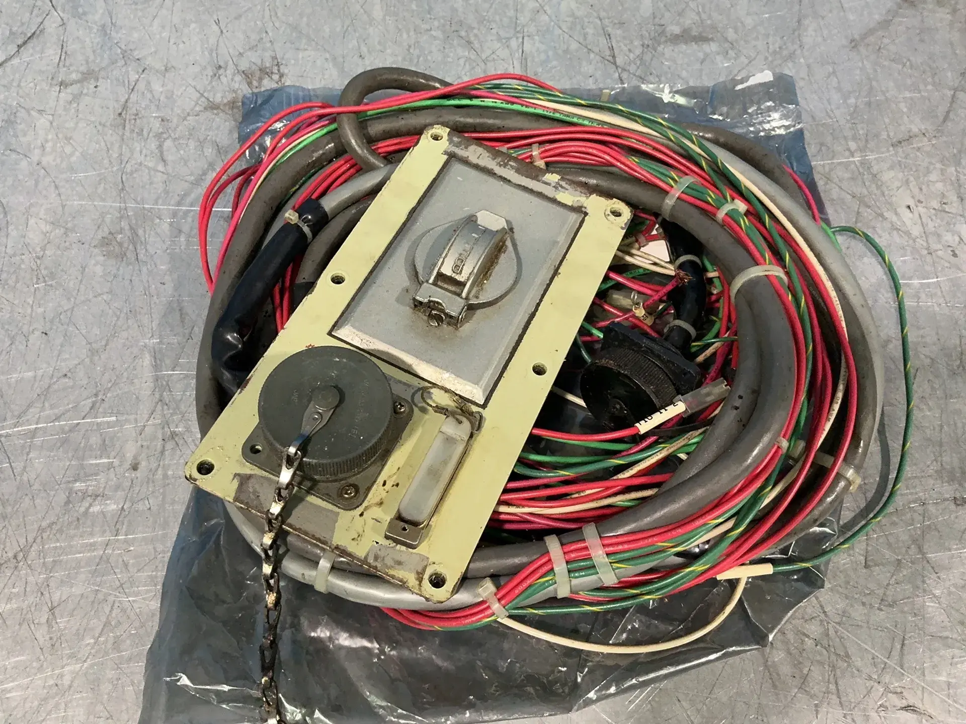 Used OKUMA IB31 Cable & Wire Ohio US | HGR 24 #1316357