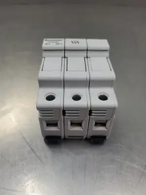 Used Bussmann CHCC3D 3-Slot Fuse Holder, 30A, 600V Fuse Accessories | Palmetto Automation #1155806