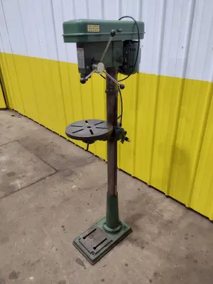 USED CENTRAL MACHINERY T-6725