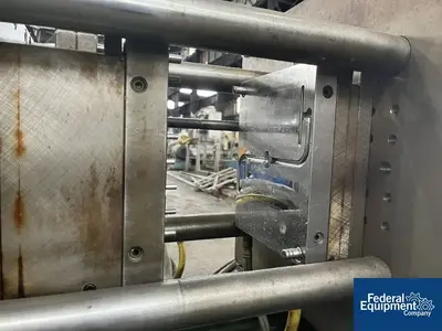 USED ARBURG 39 Ton Arburg Injection Molder, Model 220-90-350