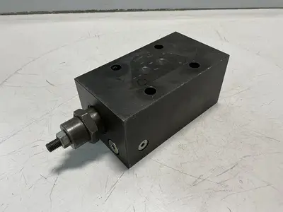 USED VICKERS DGMX2-5-PP-FW-S-30
