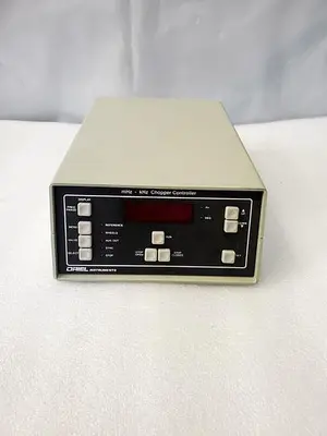 ORIEL INSTRUMENTS MHZ KHZ 75160 CHOPPER CONTROLLER
