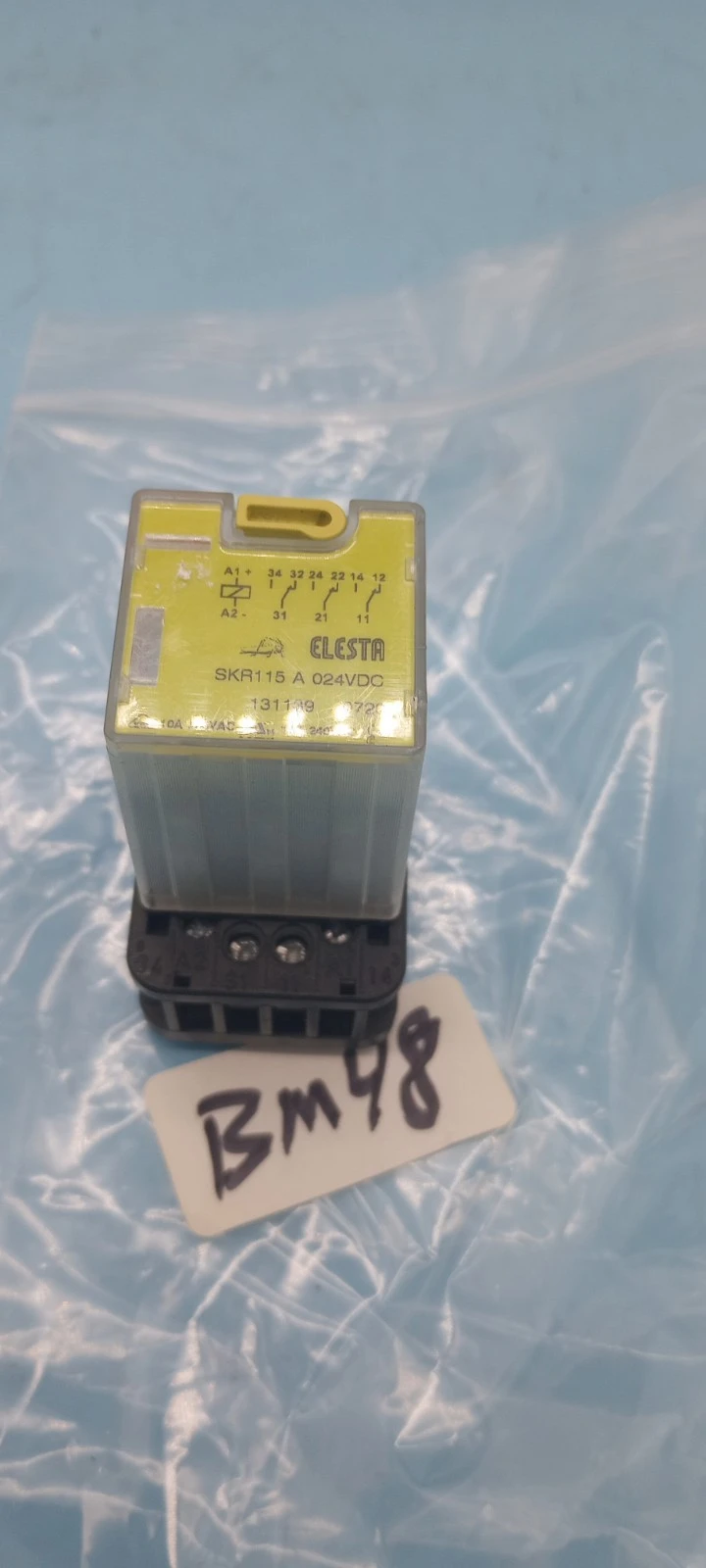 Used Elesta Elesta SKR115-220VAC Relay + SOCKET Relays & Switches Arizona US | ASSET CONVERSION SPECIALISTS, INC. #1181224