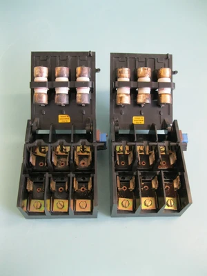 Lot (2) Unlabeled Ferraz Lyon 3 Pole Pull Out Fuse Holders Old Surplus D19