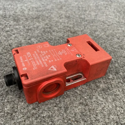 Used Allen-Bradley 5-30N Relays & Switches California US | Davliegogo LLC #1707051