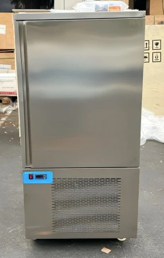 171-0061 241 Liter Self Contained Blast Chiller